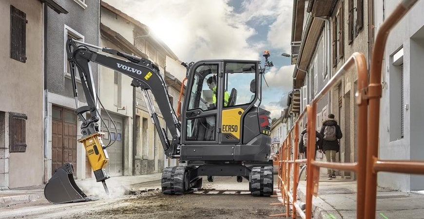 VOLVO INTRODUCES F GENERATION ECR50: OUTSTANDING VERSATILITY AND EASE-OF-OPERATION